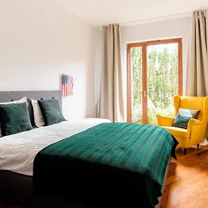 Mokotow, With Terrace, Greenery And Near The Airport! Apartament Warszawa
